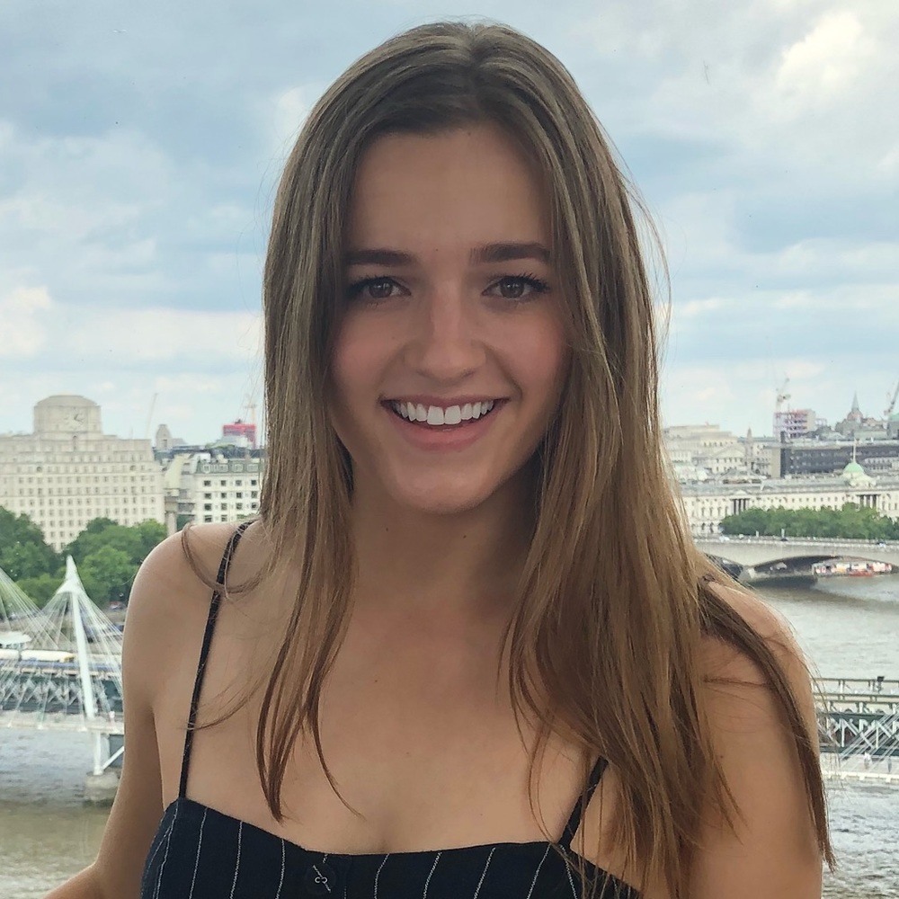 Meet your Posher, Cassie